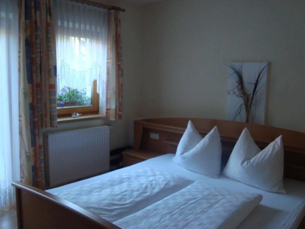 Ferienwohnung Gertraud Und Peter Geisler Φίνκενμπεργκ Εξωτερικό φωτογραφία